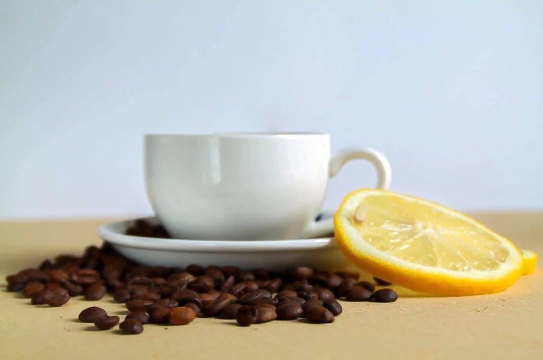 coffee and lemon juice can remove underarm hair in 5 minutes