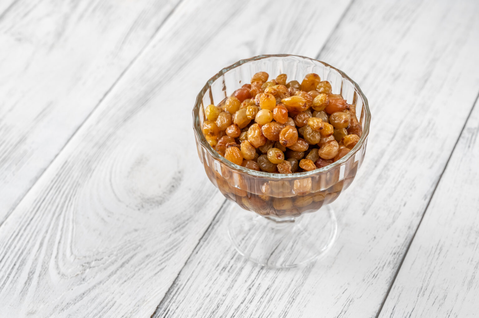 Fact Check Can soaked raisins cure hemoglobin deficiency? THIP