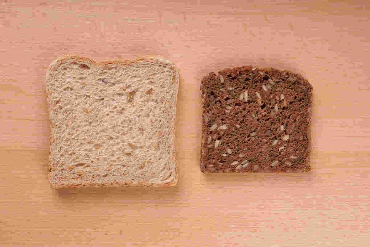 Brown bread vs white bread The healthier choice THIP Media
