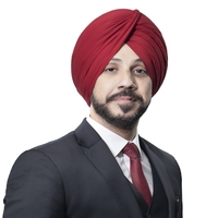 Avreen Singh Shah (Urologist)