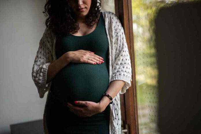 sleeping position during pregnancy second trimester