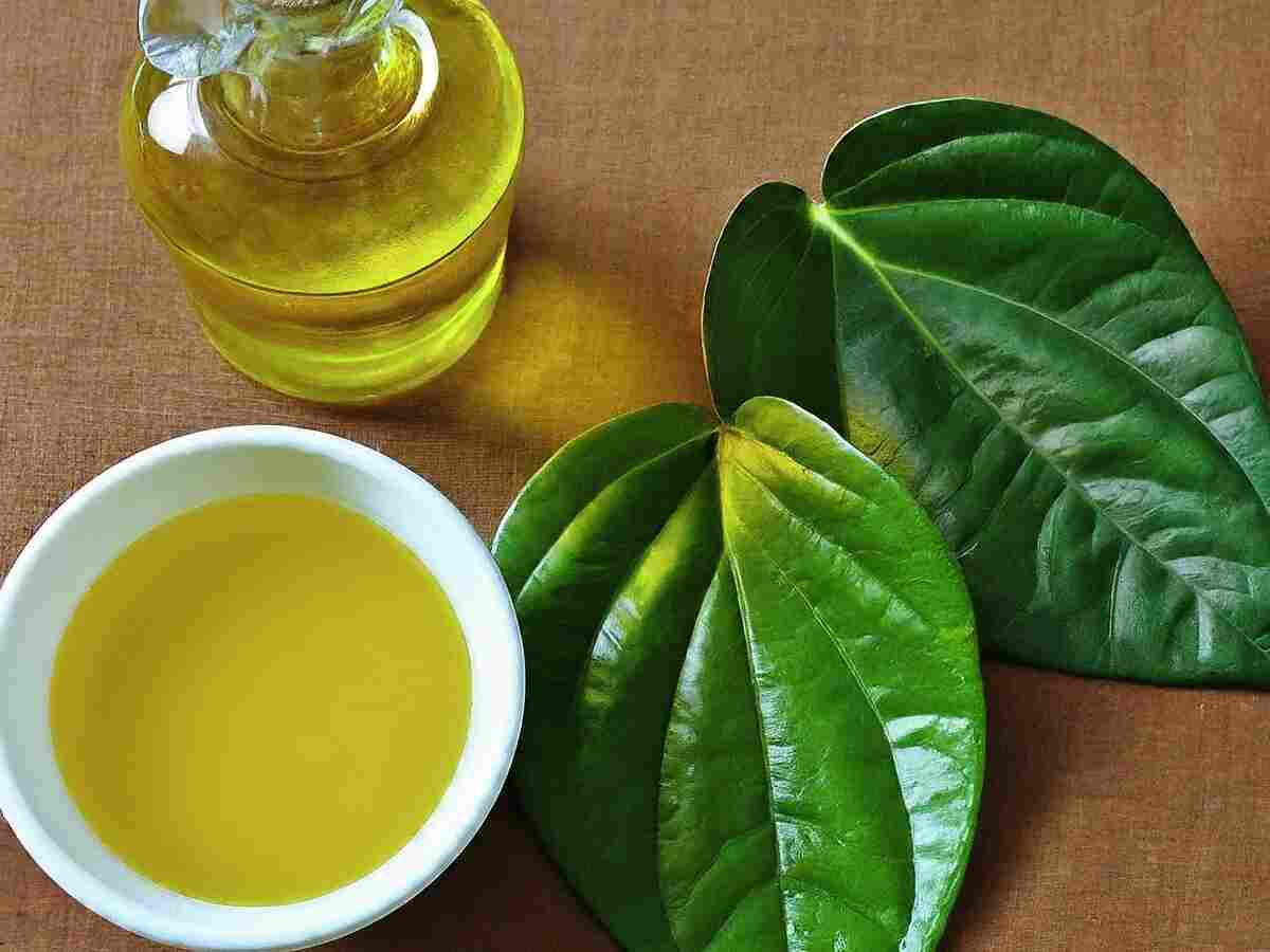 Can betel leaf and mustard oil extract worms through your navel?